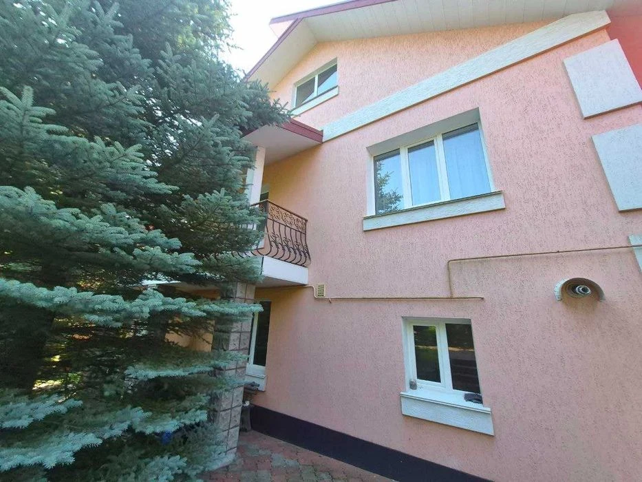 Чудовий будинок готовий до проживання, найкраща локація міст