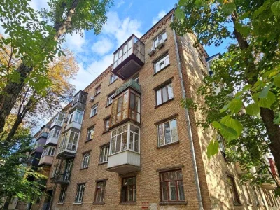 Квартира. Київ, Печерський узвіз