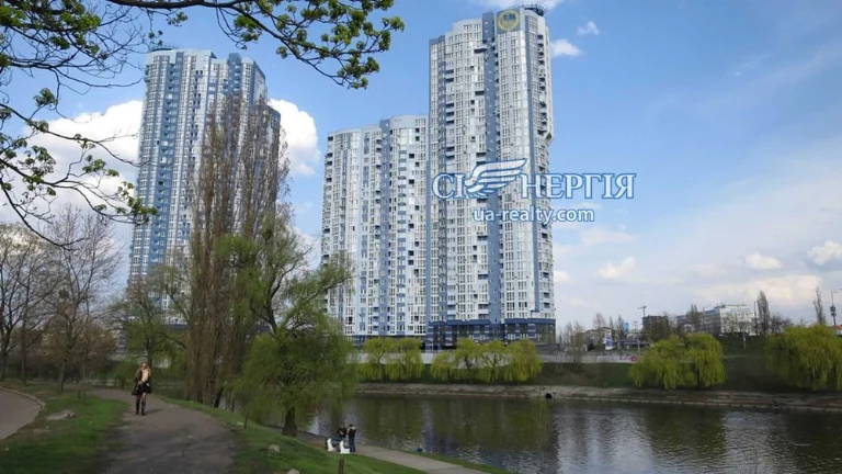 2-кім 70 м.кв. Соборності, 30 видова ЖК Київська Венеція