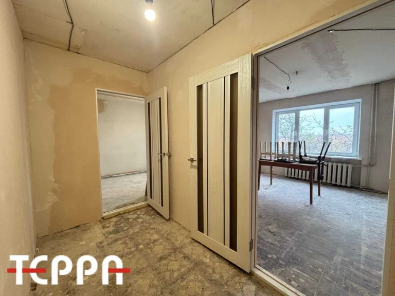 Продаж 2-кімнатної квартири під чистову обробку