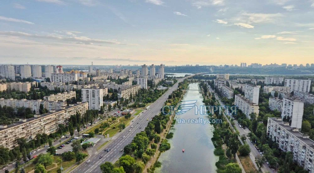 2-кім 70 м.кв. Соборності, 30 видова ЖК Київська Венеція