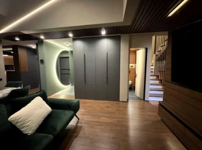 З терасою! Новий дизайнерський ремонт! 5к квартира - 133м²!