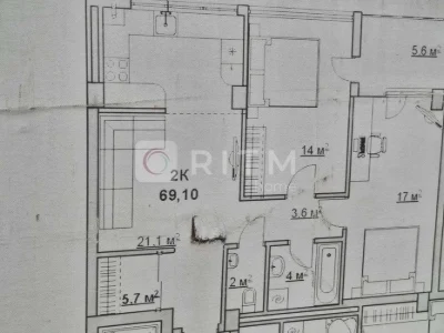 Продаж сучасної 2-кімнатної квартири в новобудові в центрі м