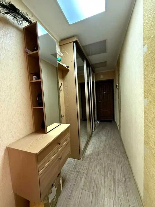Велика 1 кімнатна квартира в центрі міста