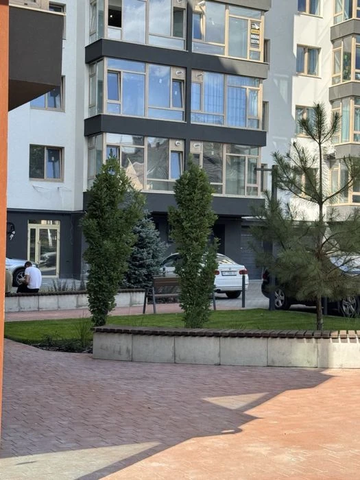 2 кім квартира напроти парку Шевченка