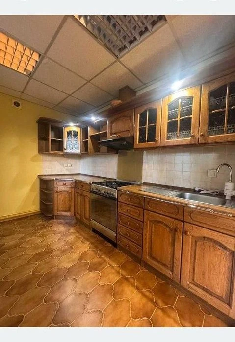 Продаж 3-кімнатної квартири в Полтаві