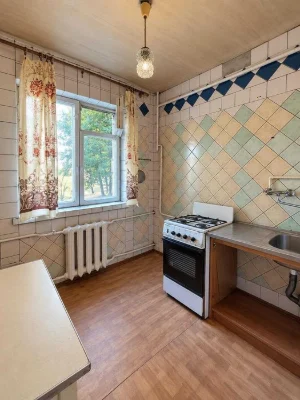 10m 2 комнатная квартира метро Тракторный завод рынок ХТЗ Ин