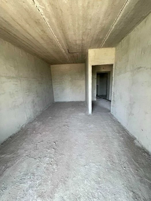45200   Продаж 1  - квартири Рауш, Виставка