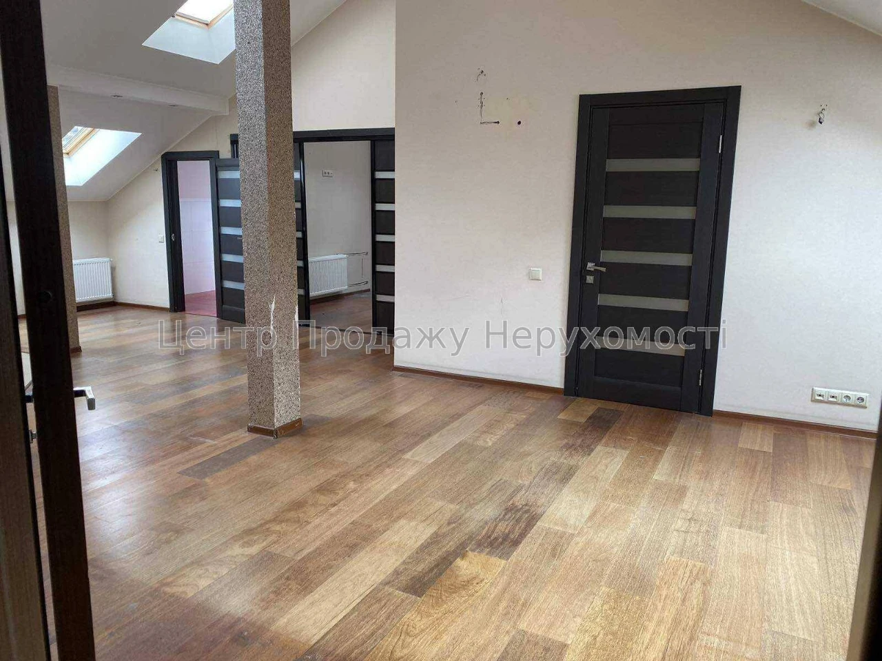 Продаж розкішної 2-рівневої 5-кімнатної квартири, 200 м², Ки