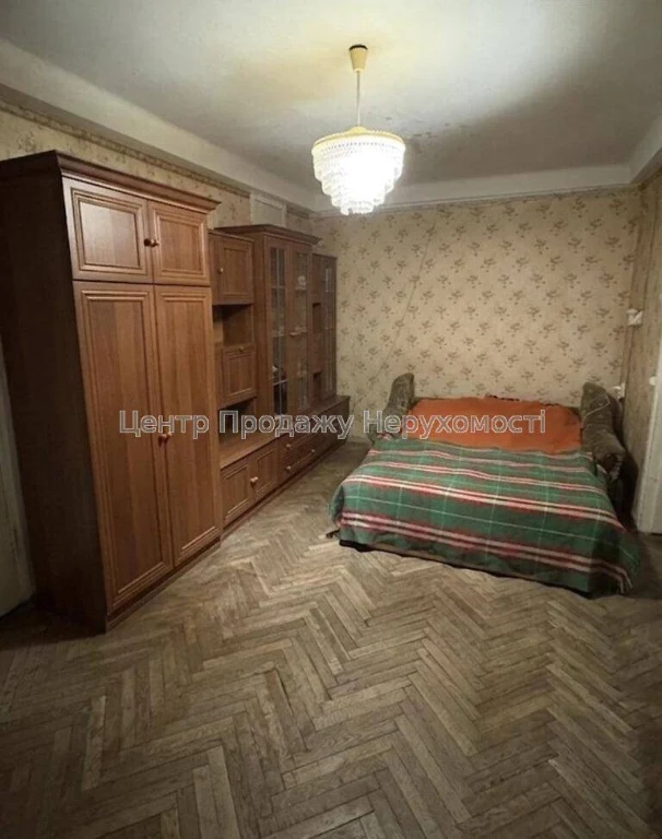 Продаж 2-кімн. кв. 42. 6 м², 3/5 пов, Київ. Чудове житло за