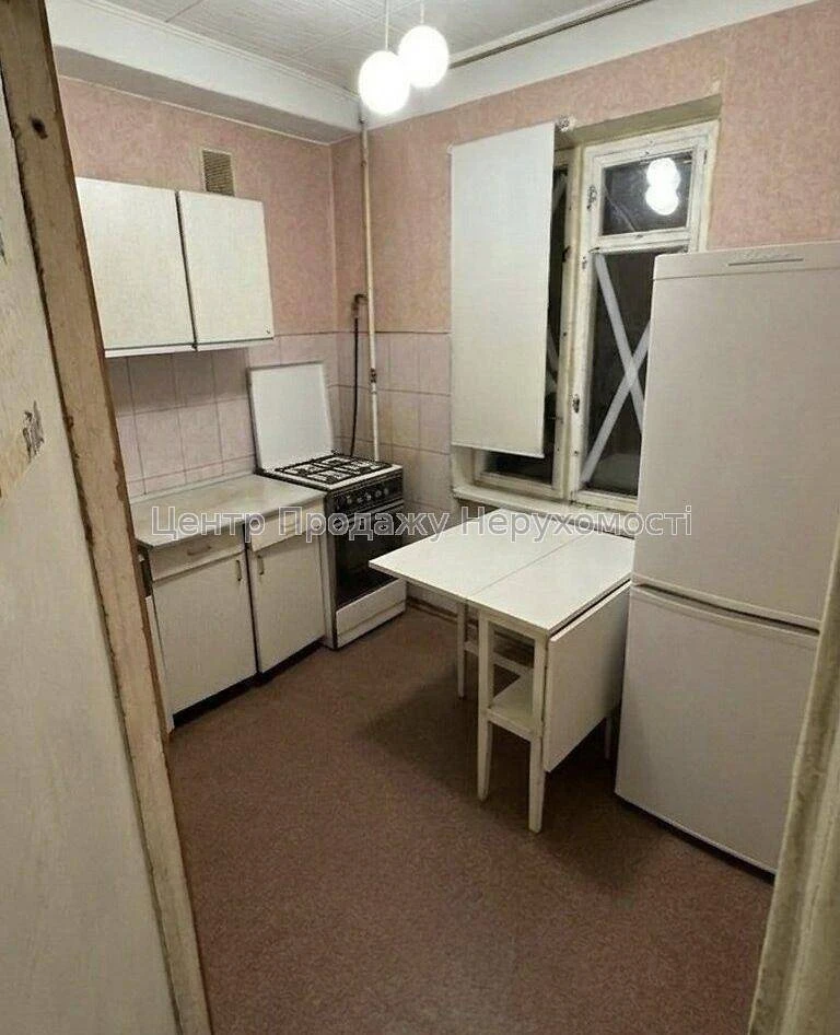 Продаж 2-кімн. кв. 42. 6 м², 3/5 пов, Київ. Чудове житло за