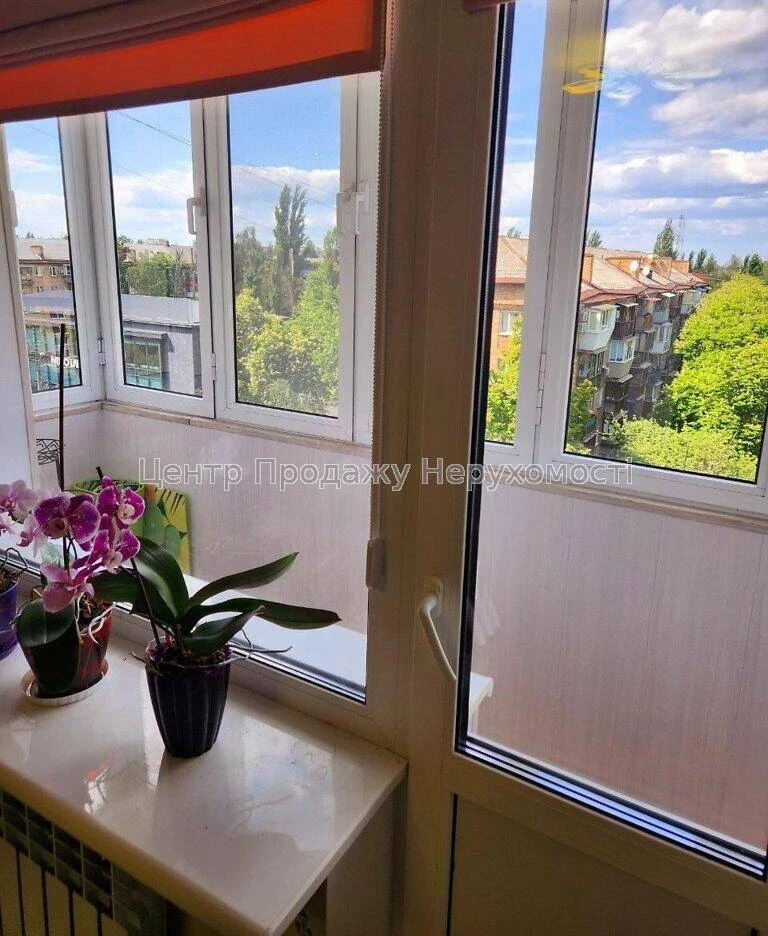Продаж 4-кімнатної квартири у Києві