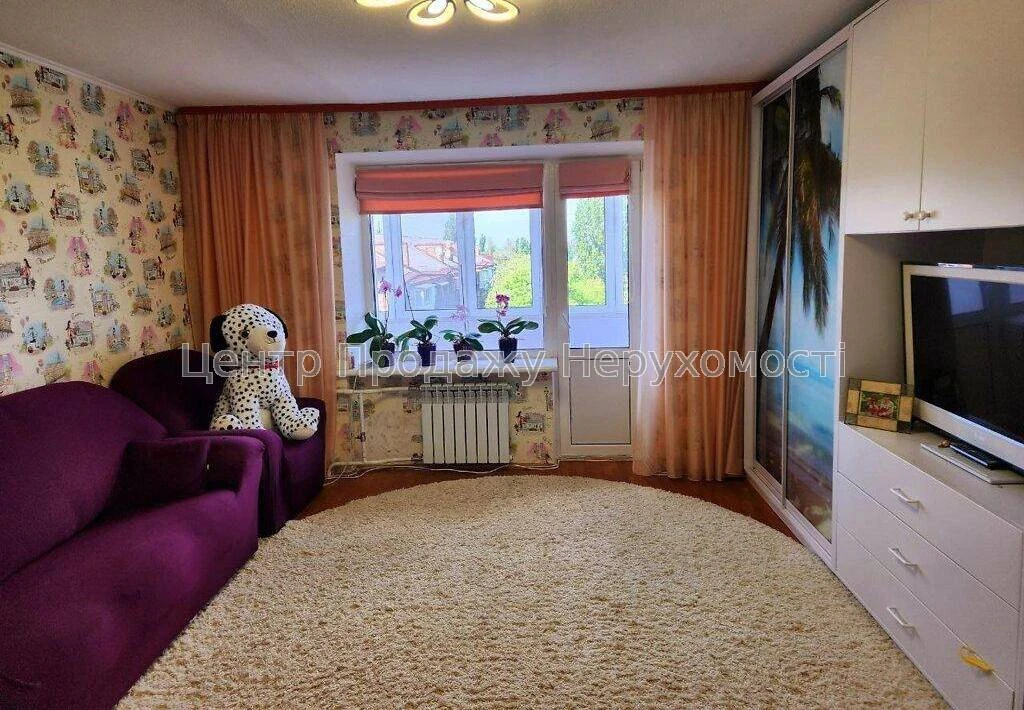 Продаж 4-кімнатної квартири у Києві