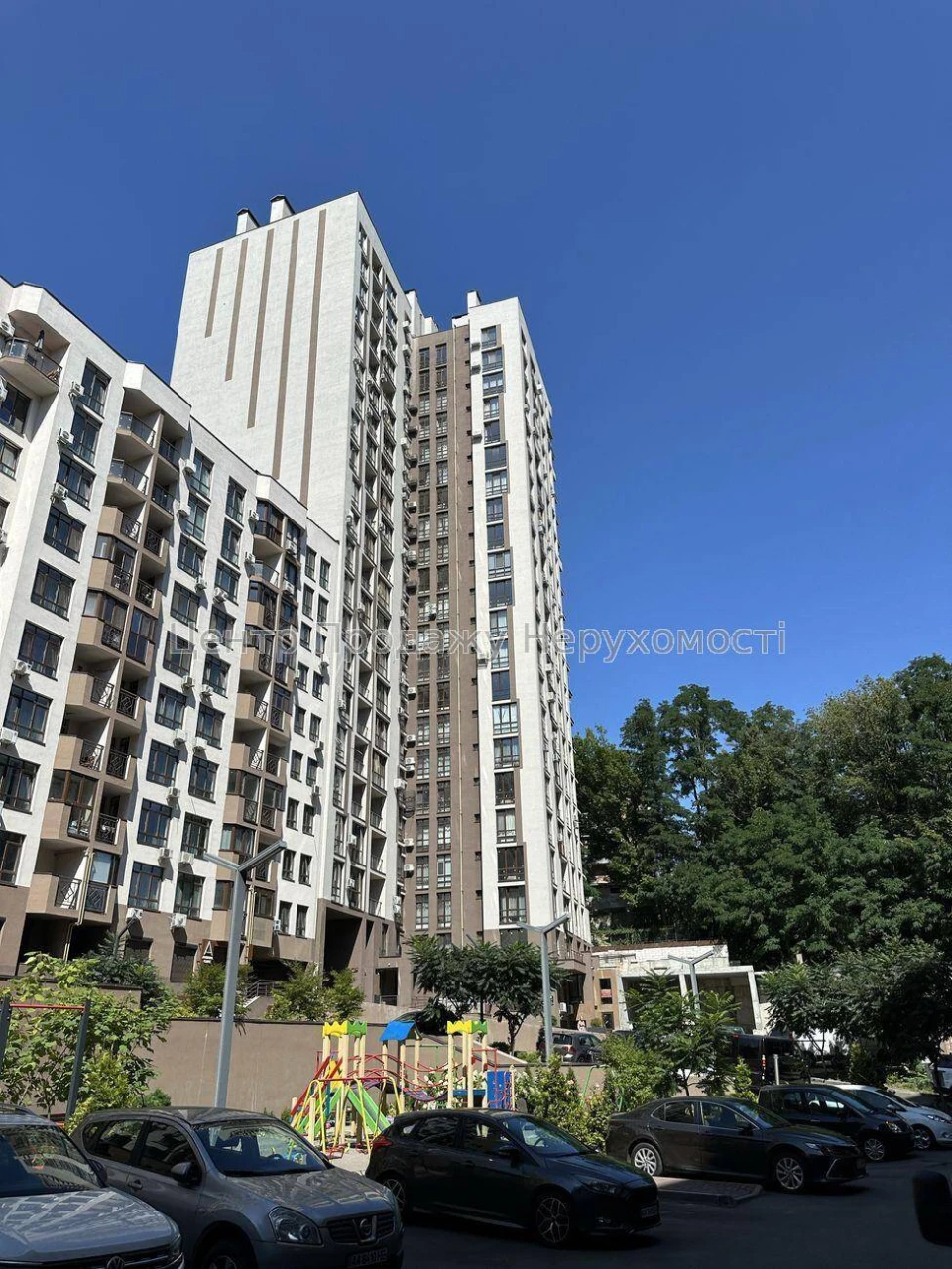 Продаж 3-кімнатної квартири в ЖК Львівський Квартал, Київ