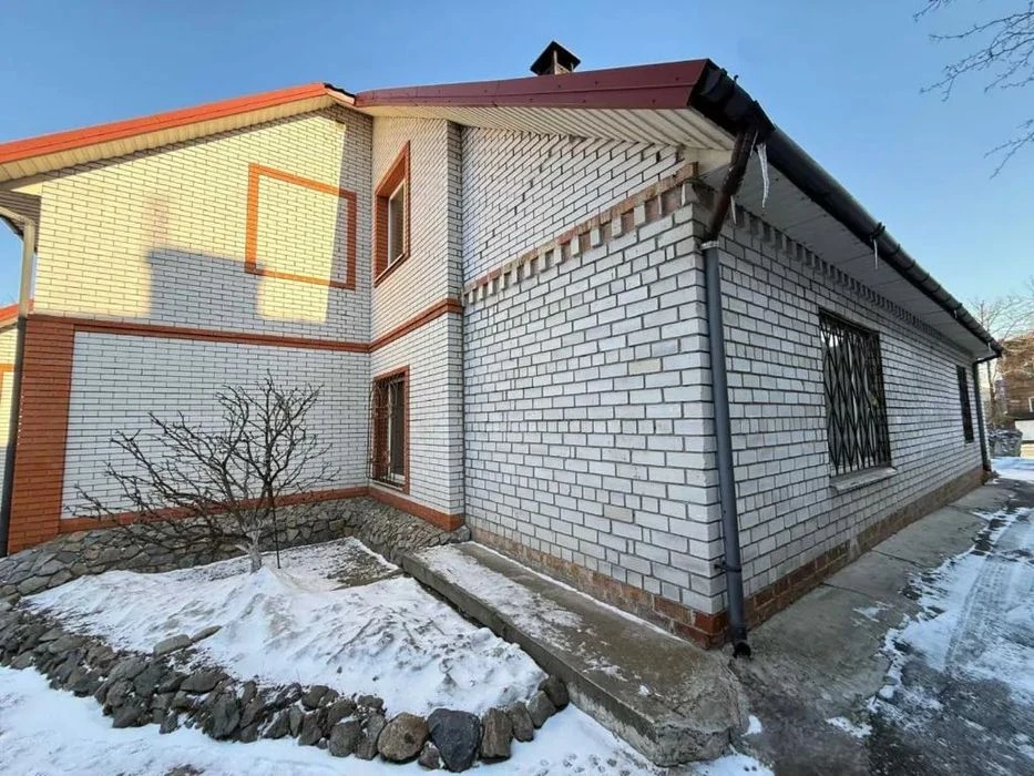 Продаж 4к квартири на землі у центрі на вул. Січових Стрільц
