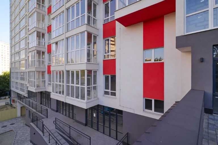 Продам квартиру в Центрі міста ЖК Акварель-3 на Пішонівська