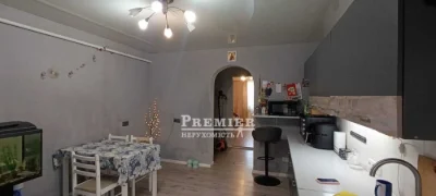 Продам 2-х поверховий будинок
