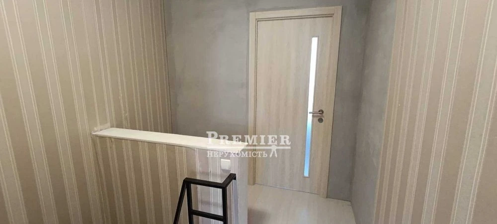 Продам 2-х поверховий будинок