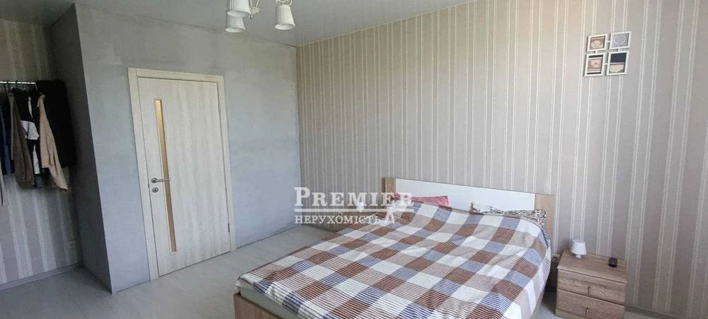 Продам 2-х поверховий будинок