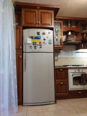 Продаж 2 кім. квартири. 62 м2. Індив. газ. опал. 2 балк. Цен