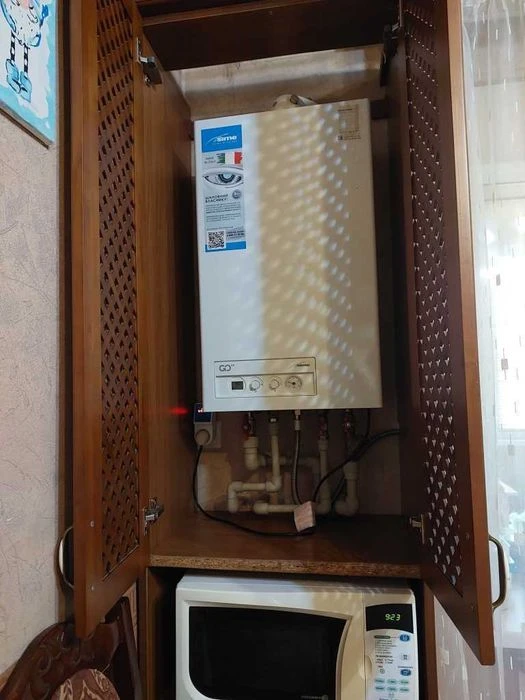 Продаж 2 кім. квартири. 62 м2. Індив. газ. опал. 2 балк. Цен