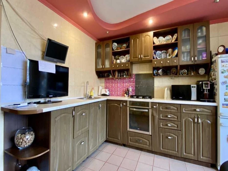 Продаж 3 кім. квартири. 120м². Індив. опал. Новобуд. Левада