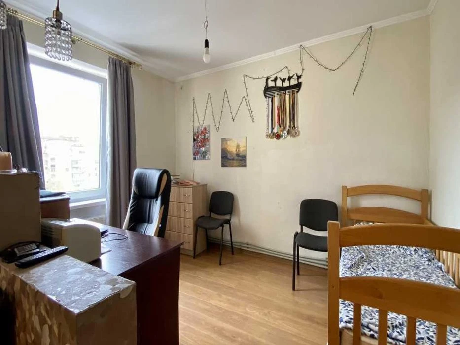 Продаж 3 кім. квартири. 120м². Індив. опал. Новобуд. Левада