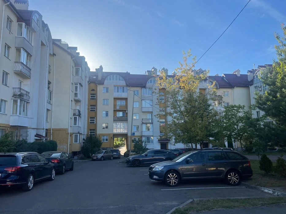 Продаж квартири вул. Дж. Вашингтона