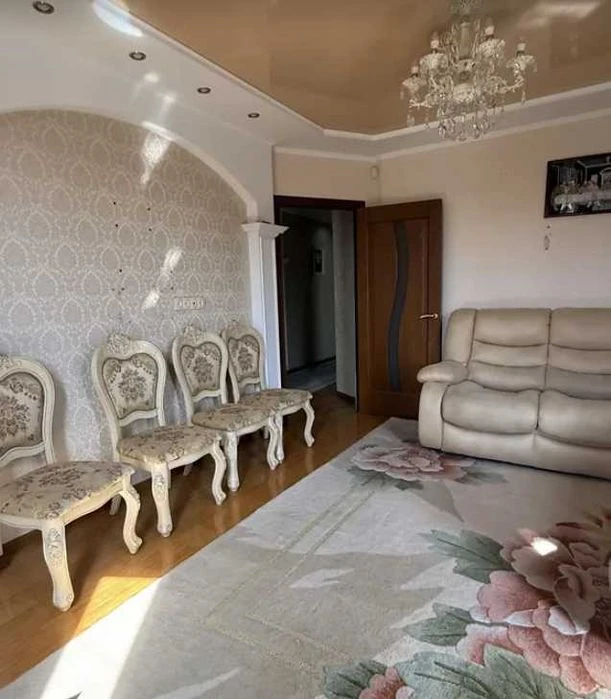 Продам шикарну 3-квартиру на вул. Таїрове цегляний спецпрект