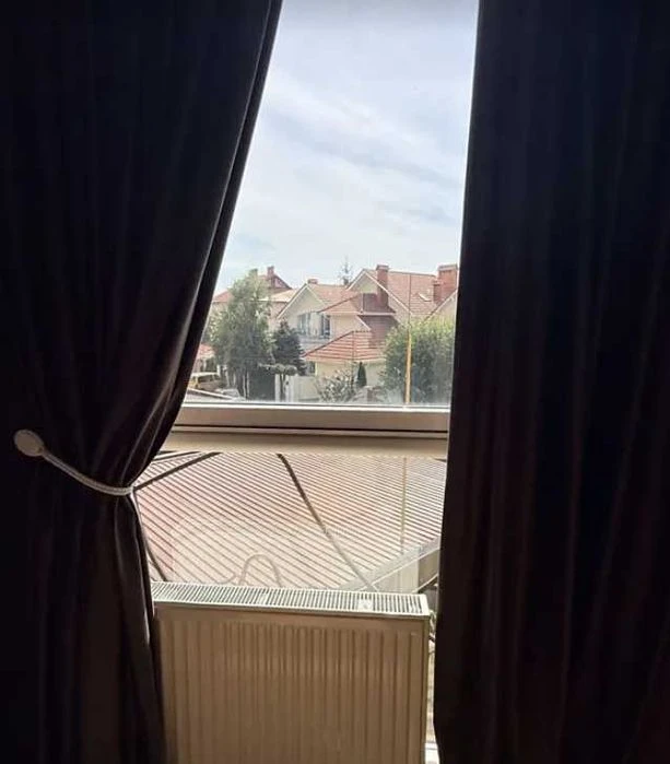 Продам шикарну 3-квартиру на вул. Таїрове цегляний спецпрект