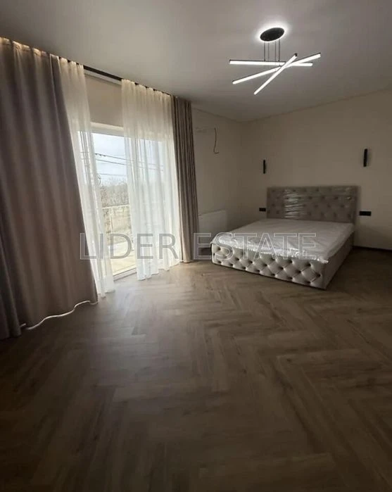 Продаж 2-поверхового таунхауса 110 м², 2 сотки | Ужгород