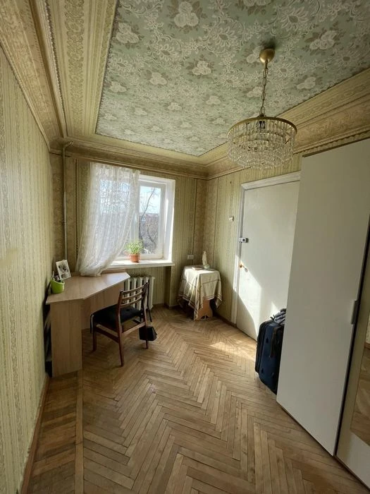 продаж 3к квартири в центрі міста