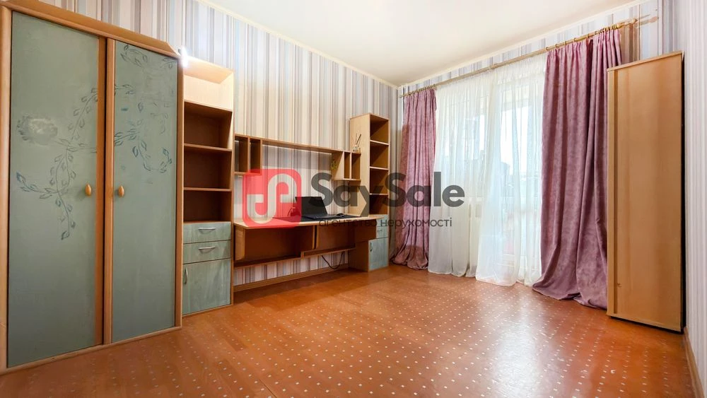 БЕЗ КОМІСІЇ! Продаж 3-к квартири 107 м², вул. Анни Ахматової