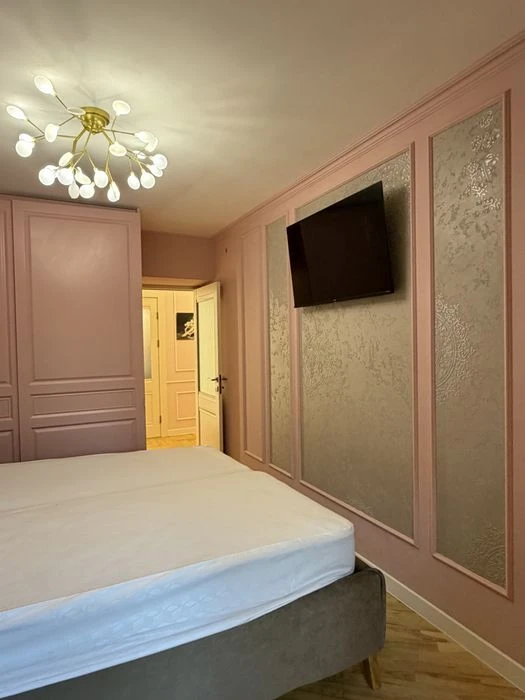 Продається 4х кімнатна квартира в центрі міста