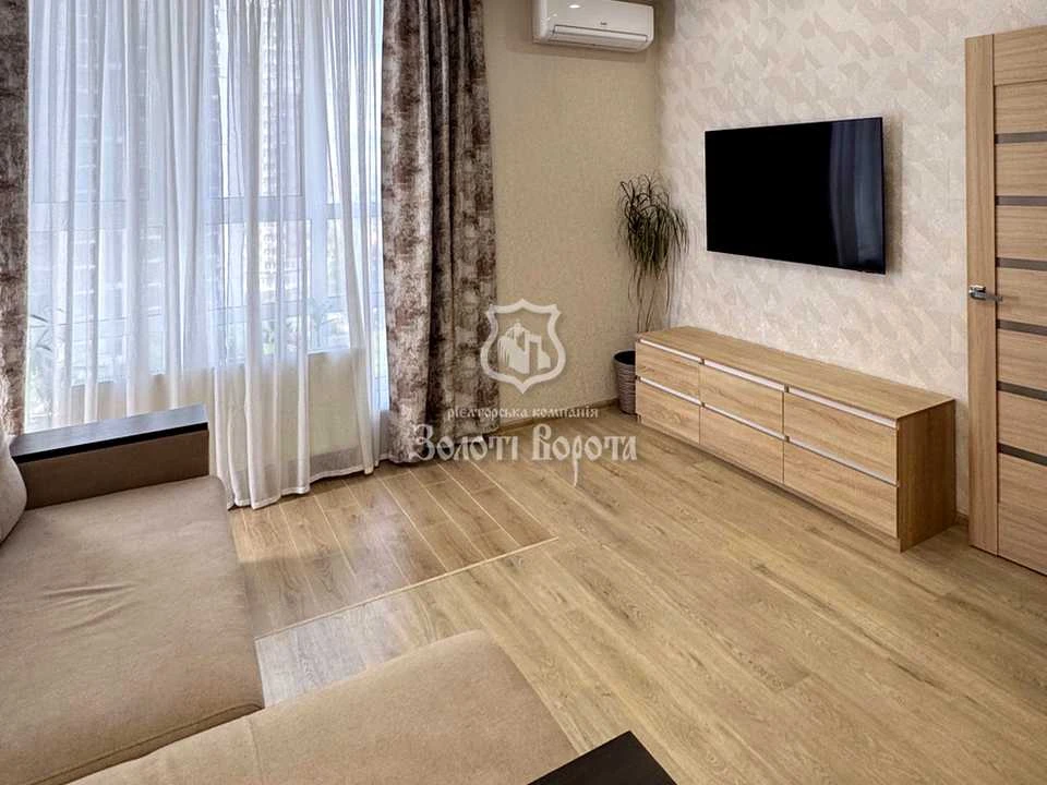 Квартира. Київ, Харківське шосе
