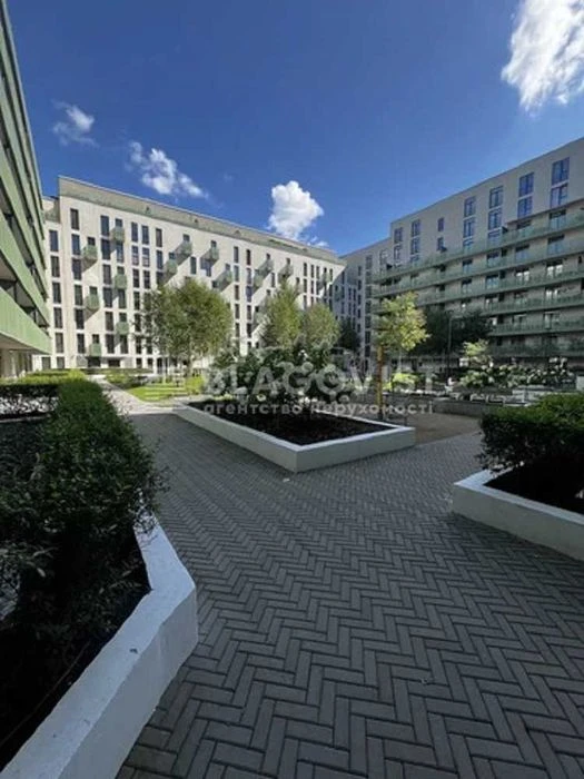 Продаж квартири Набережно-рибальска дорога 3, метро Контрако