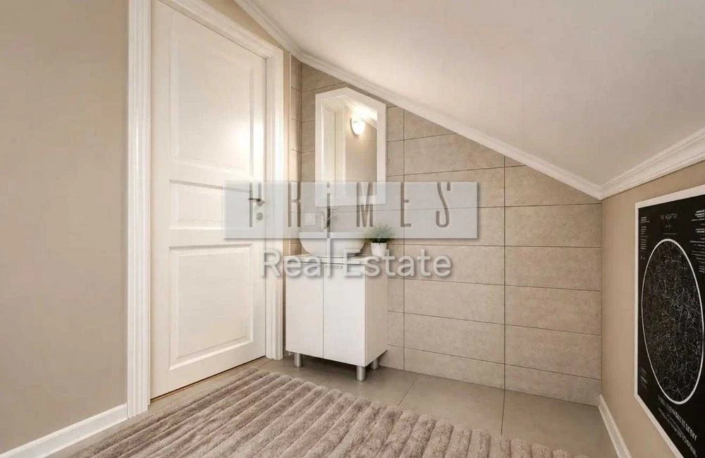 Продаж дворівневої 3к квартири, ЖК Royal House, вул. Гуляниц