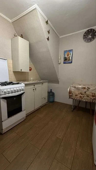 Продаж 1/2 частини будинку в Дніпрі, вул. Гайдамацька