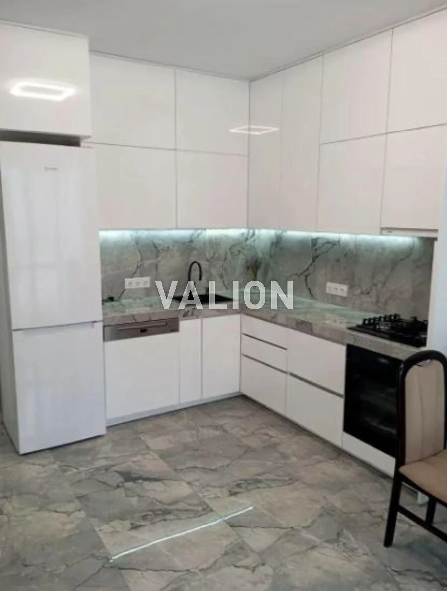 Продаж 1к квартири в ЖК “Кришталеві Джерела” вулиця Метролог