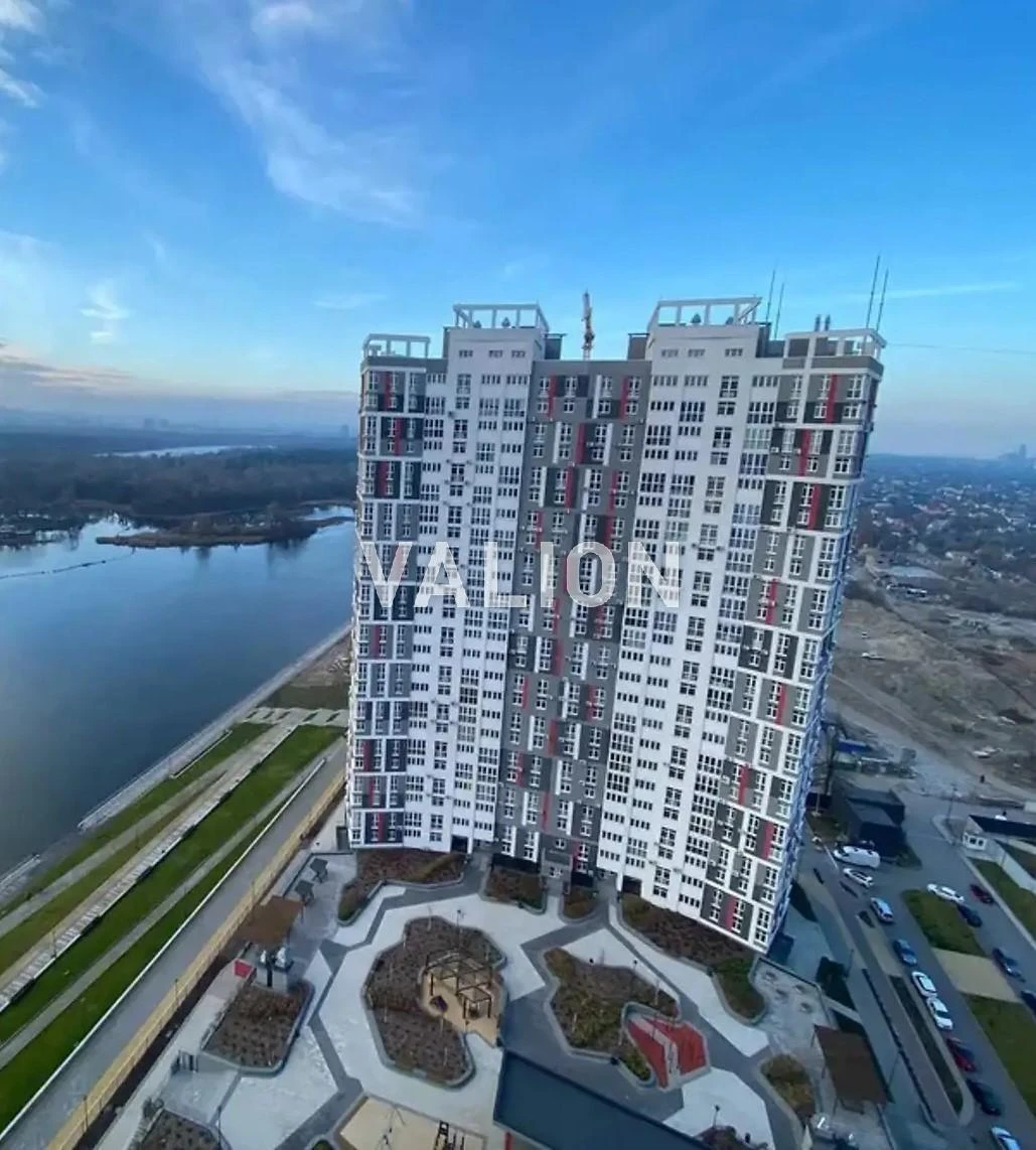 Продаж 3-к квартири вул. Микільсько-Слобідська 15