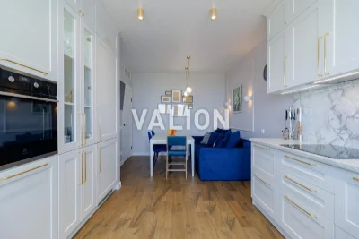 Продаж без % 3-кім. квартири 82,2 м² у ЖК Каховська, вулиця