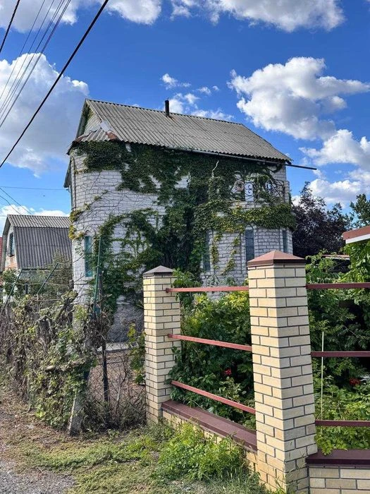 Продам дом - дачу в Самаровке /конец пр. Слобожанский