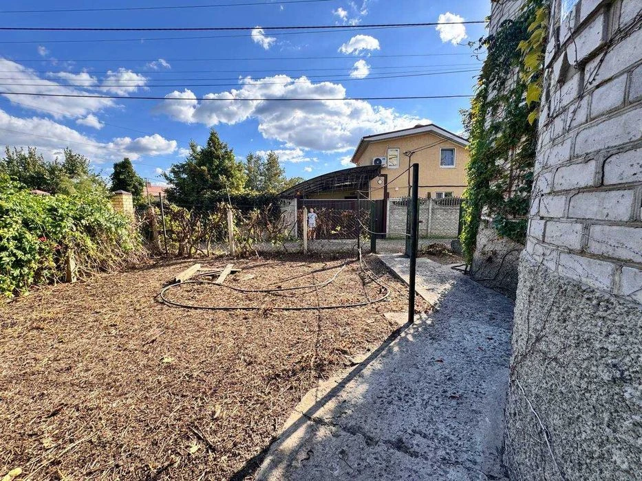 Продам дом - дачу в Самаровке /конец пр. Слобожанский
