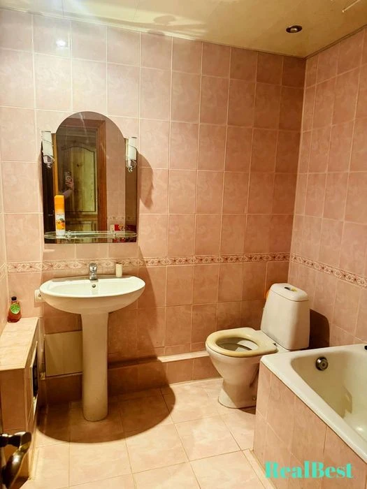 Продаж / Квартира /  Автовокзал  Рівне