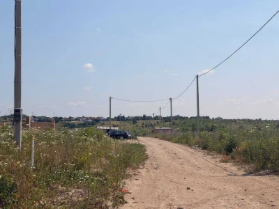 Продаж 8,3 сотки у районі Щасливого. З комунікаціями!