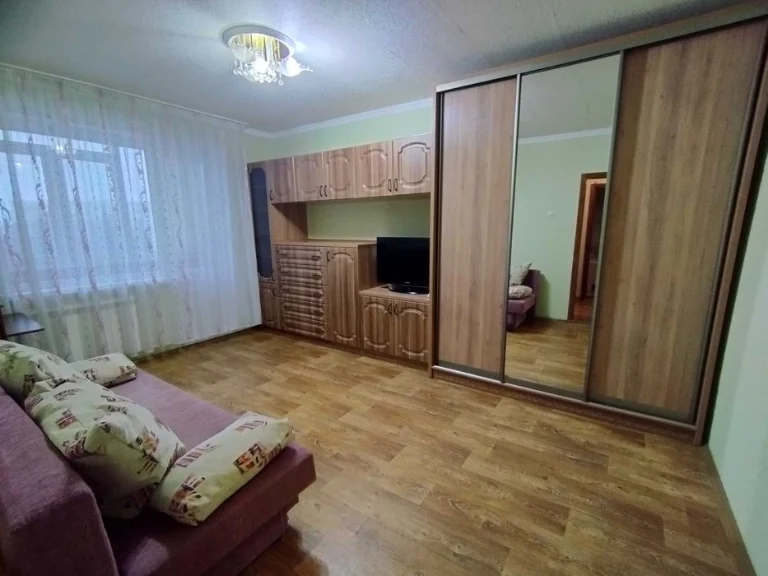 Продам 1к квартиру з меблями і технікою вул.Харківська можно