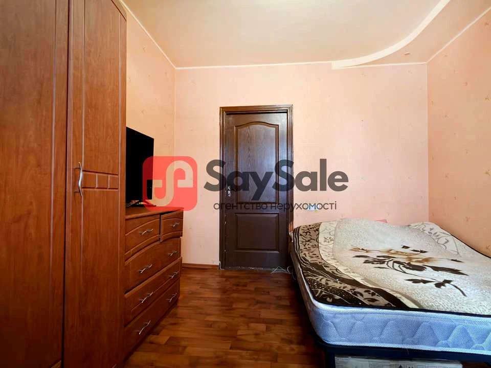 Квартира. Київ, Анни Ахматової вул.