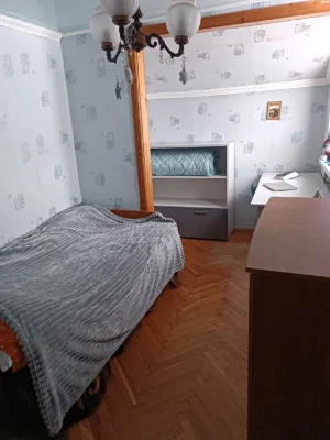 Продається 5-ти кімнатна квартира на Новому світі