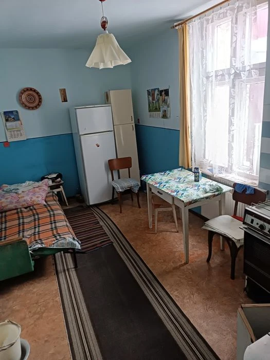 Продається 5-ти кімнатна квартира на Новому світі