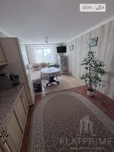 Sale of 2-room apartment 86.8 sq. m. on Mykoly Khvylovogo St. 1 •